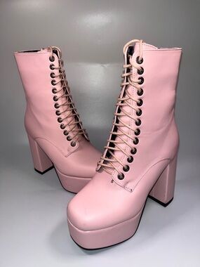 | Lamoda Dolls Kill | 💕 Pink platform boots 💕 chunky heel size 5